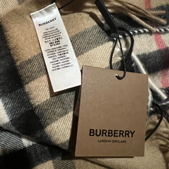 New Burberry check classic cashmere scarf unisex scarf - Picture 9 of 9
